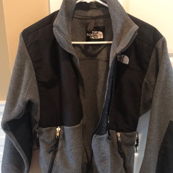 Grey/black north face fleece zip up - Picture 3 of 3